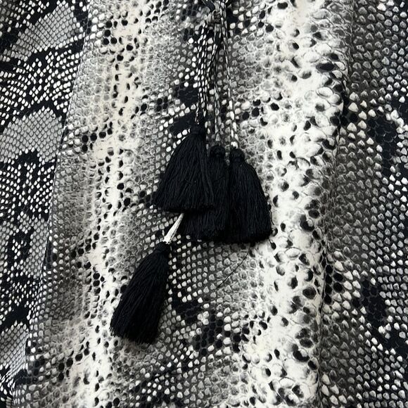 Elizabeth and James Silk Tank Top Animal Print with Tassels Size S Snake Print - Picture 3 of 5